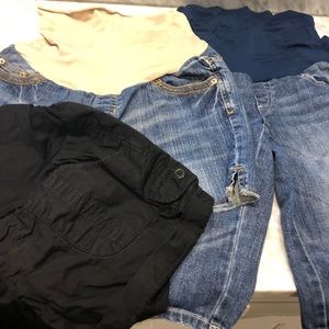 Lot of 3 Maternity Shorts size Small/ Pea in Pod